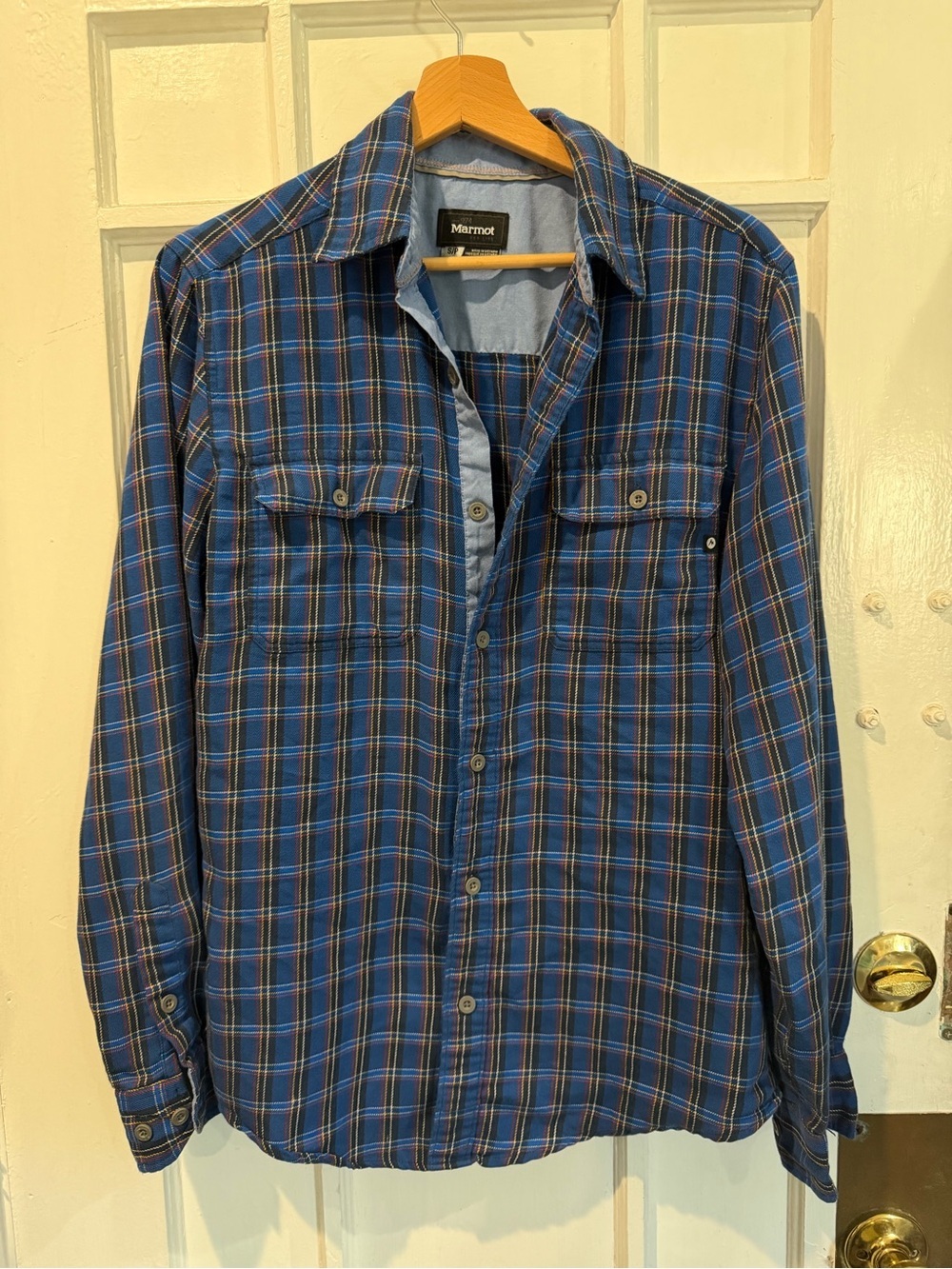 Marmot Men's Blue and Black Plaid Long-Sleeve Button-Down Shirt